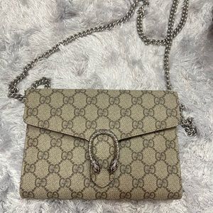 Gucci Dionysus GG Supreme chain Wallet